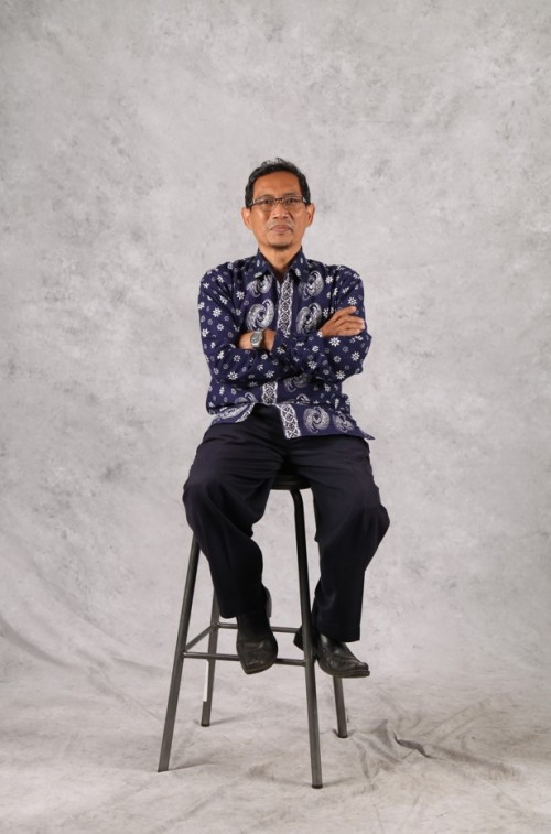SMA BPI 1 BANDUNG Drs. Agus Nugroho