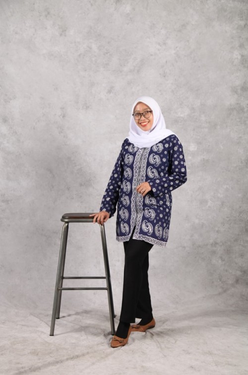 SMA BPI 1 BANDUNG Juni Rakhmah Nopa, M.Pd