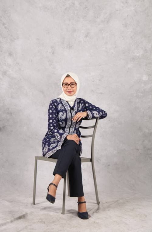 SMA BPI 1 BANDUNG Nelly Christianty, S.Pd