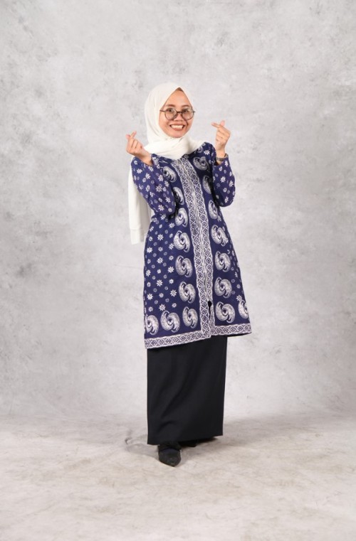SMA BPI 1 BANDUNG Rani Qurotal, M.Pd