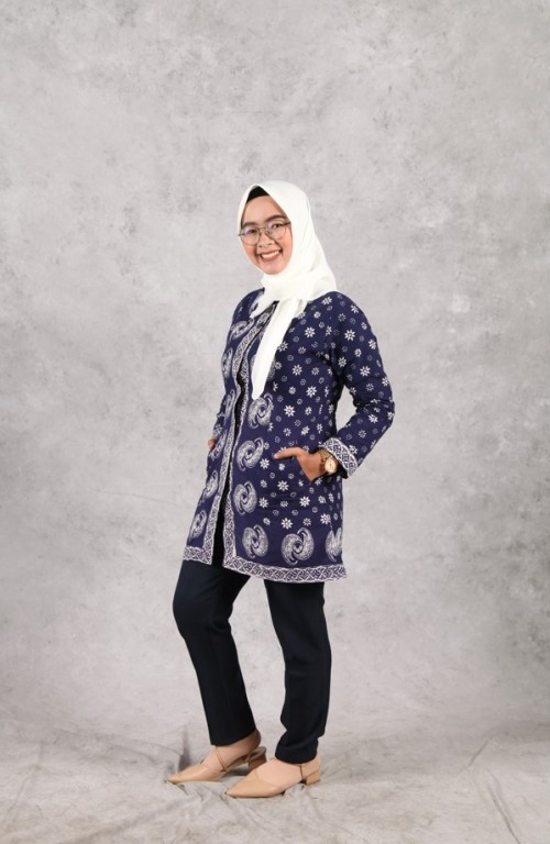 SMA BPI 1 BANDUNG Riska Bahari, M.Pd